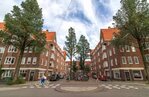 Doorkijk naar de Pastelstraat.
<br/>
Marcel Westhoff, sept. 2016
